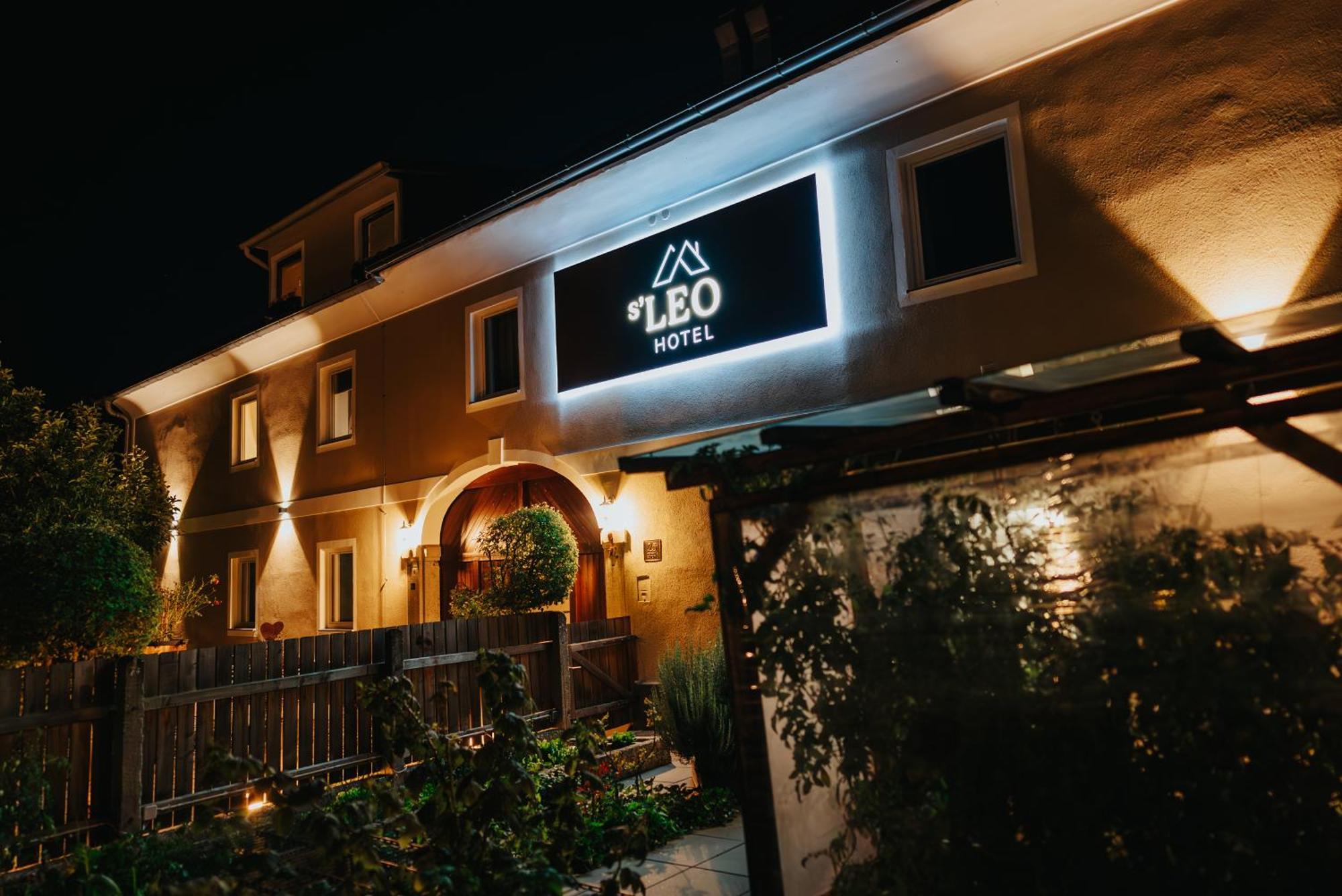 Hotel Leo Steyr Exterior photo